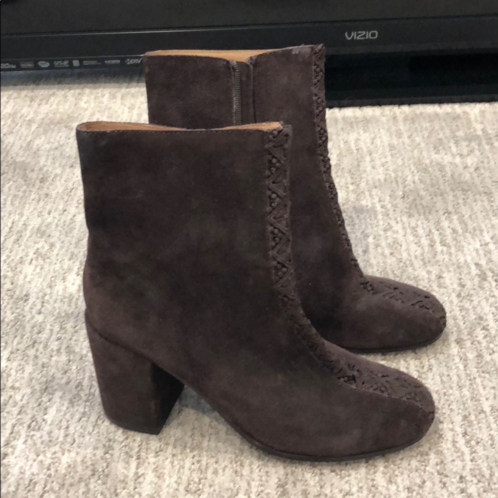 Brown leather embroidered boots